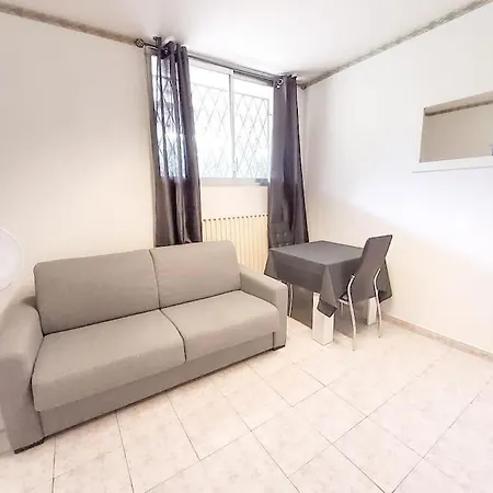 Studio Bien Situe Avec Acces Mer * 니스