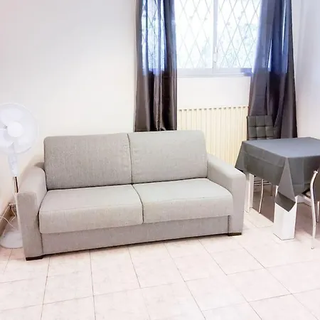 Studio Bien Situe Avec Acces Mer *